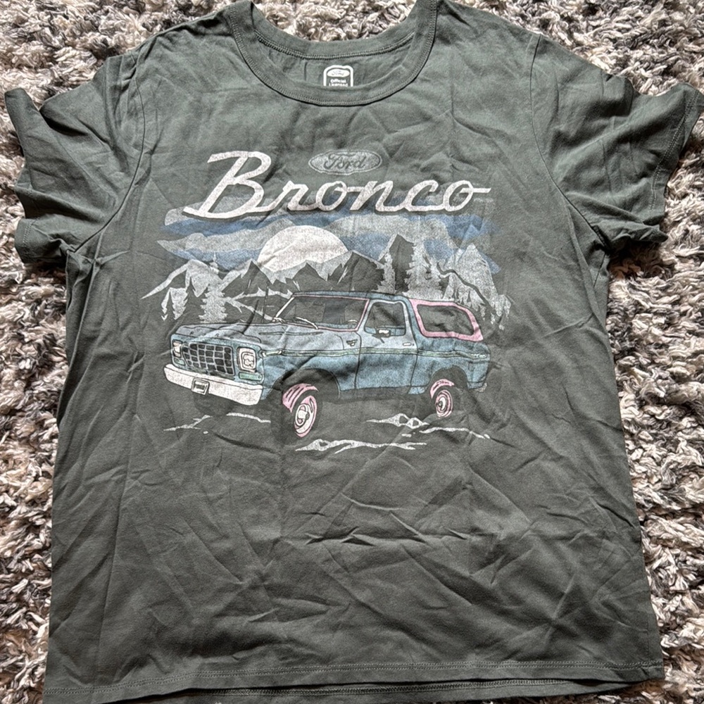 Ford Green Short Sleeve Bronco Tee